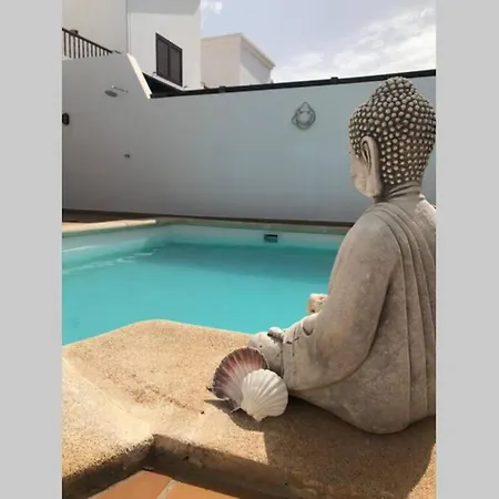 Azalea * Playa Blanca (Lanzarote)