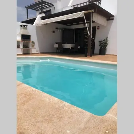 Azalea * Playa Blanca (Lanzarote)